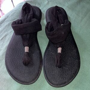 Sanuk Black Women's Sandals